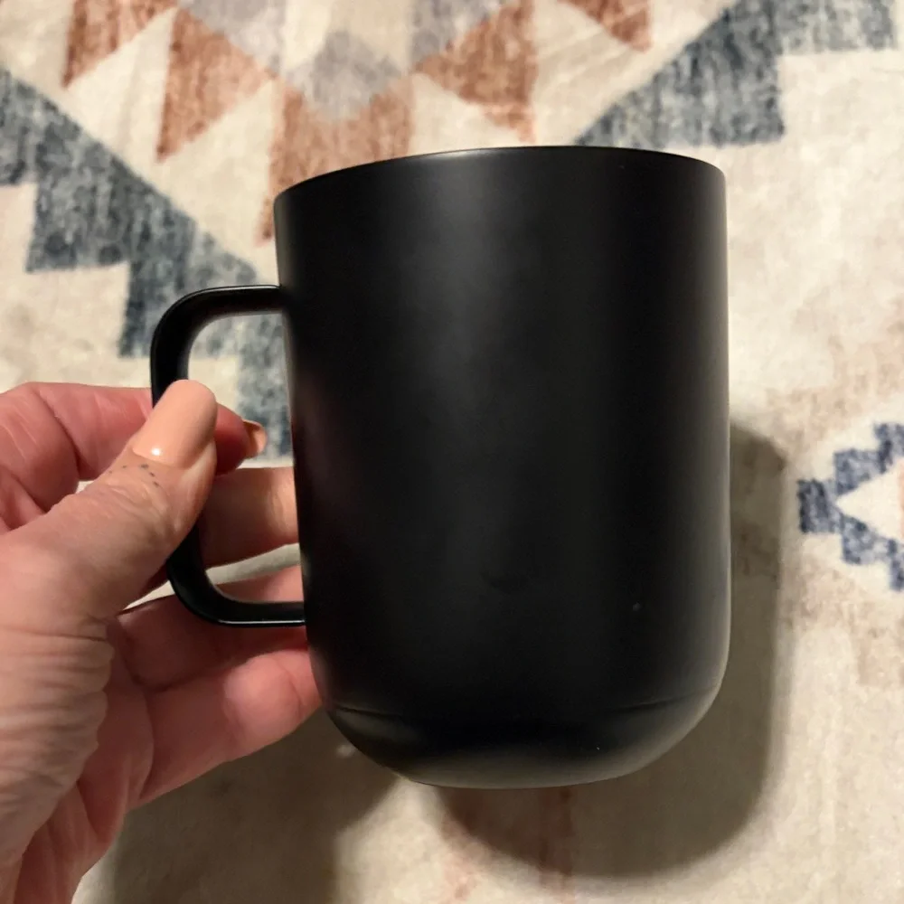 Ember Black Temperature Control Mug - Picture 3 of 5
